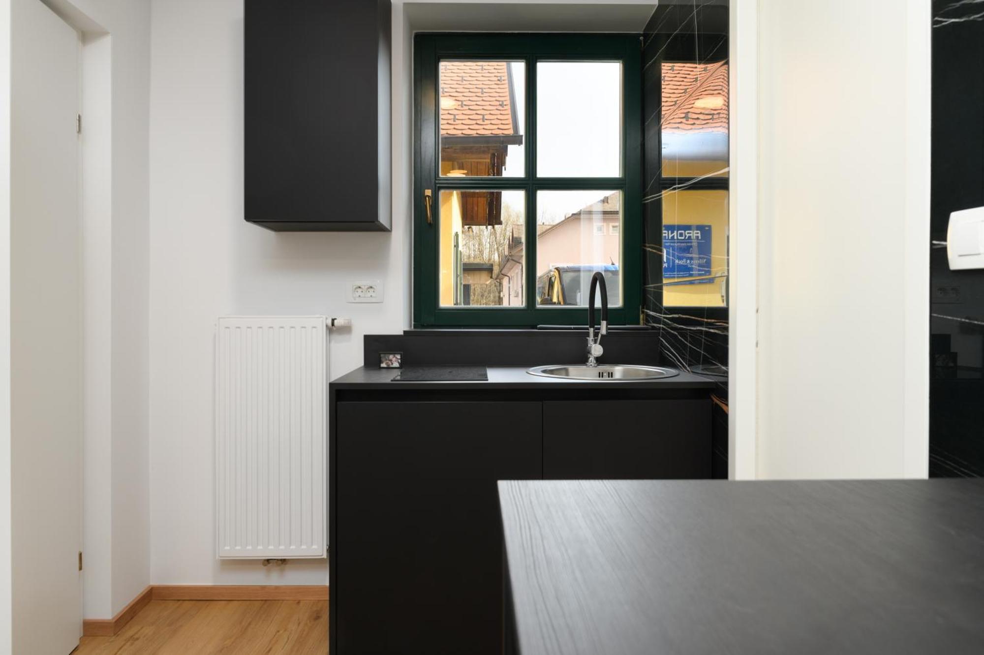 Lilija Apartments Trzin Экстерьер фото
