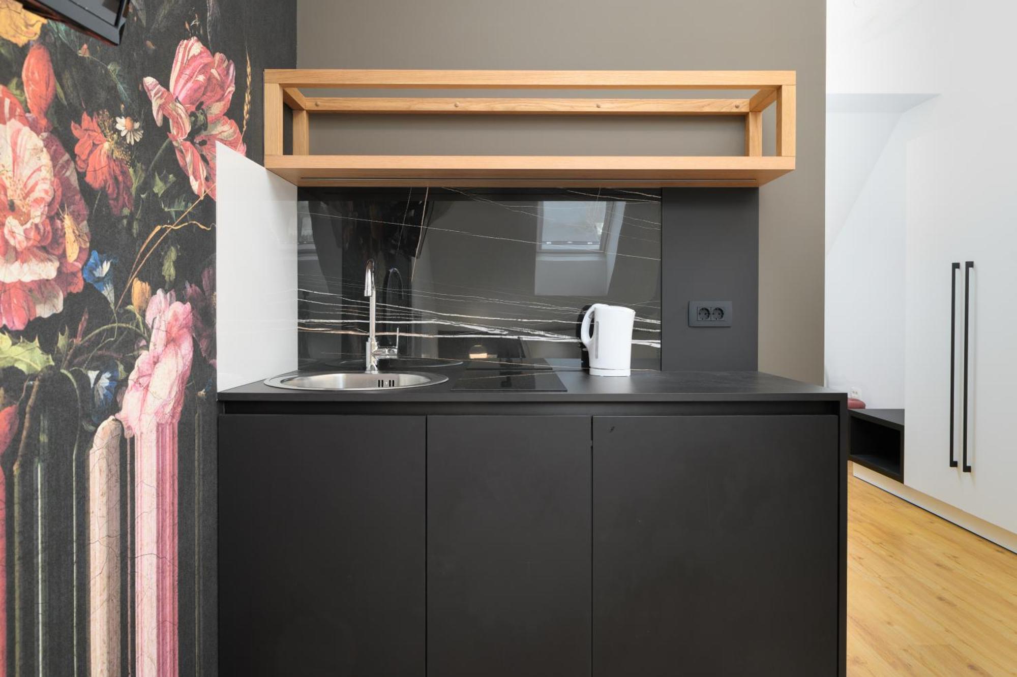 Lilija Apartments Trzin Экстерьер фото