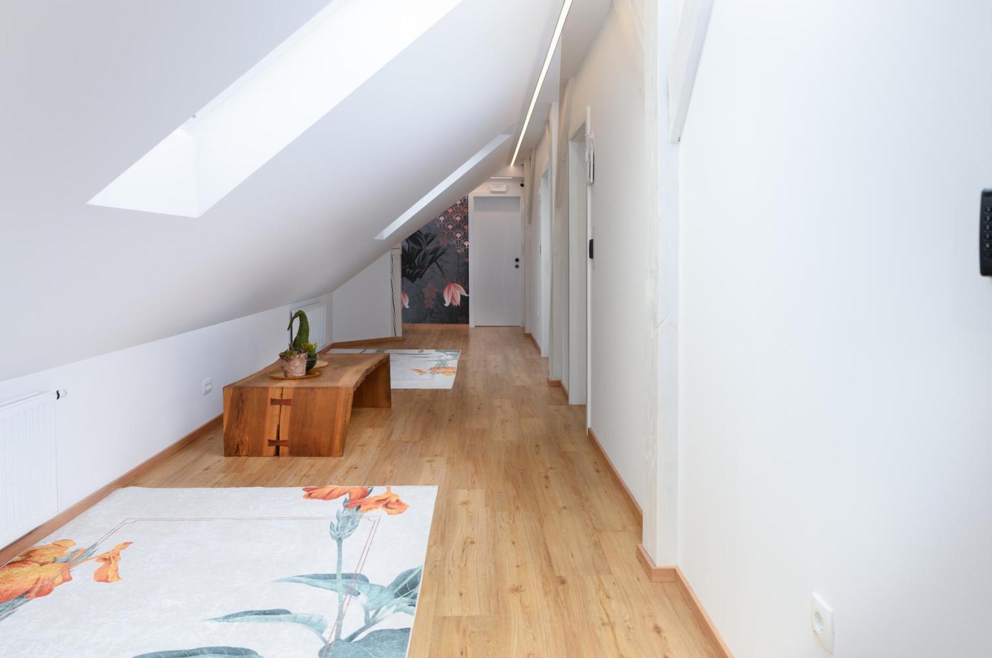 Lilija Apartments Trzin Экстерьер фото