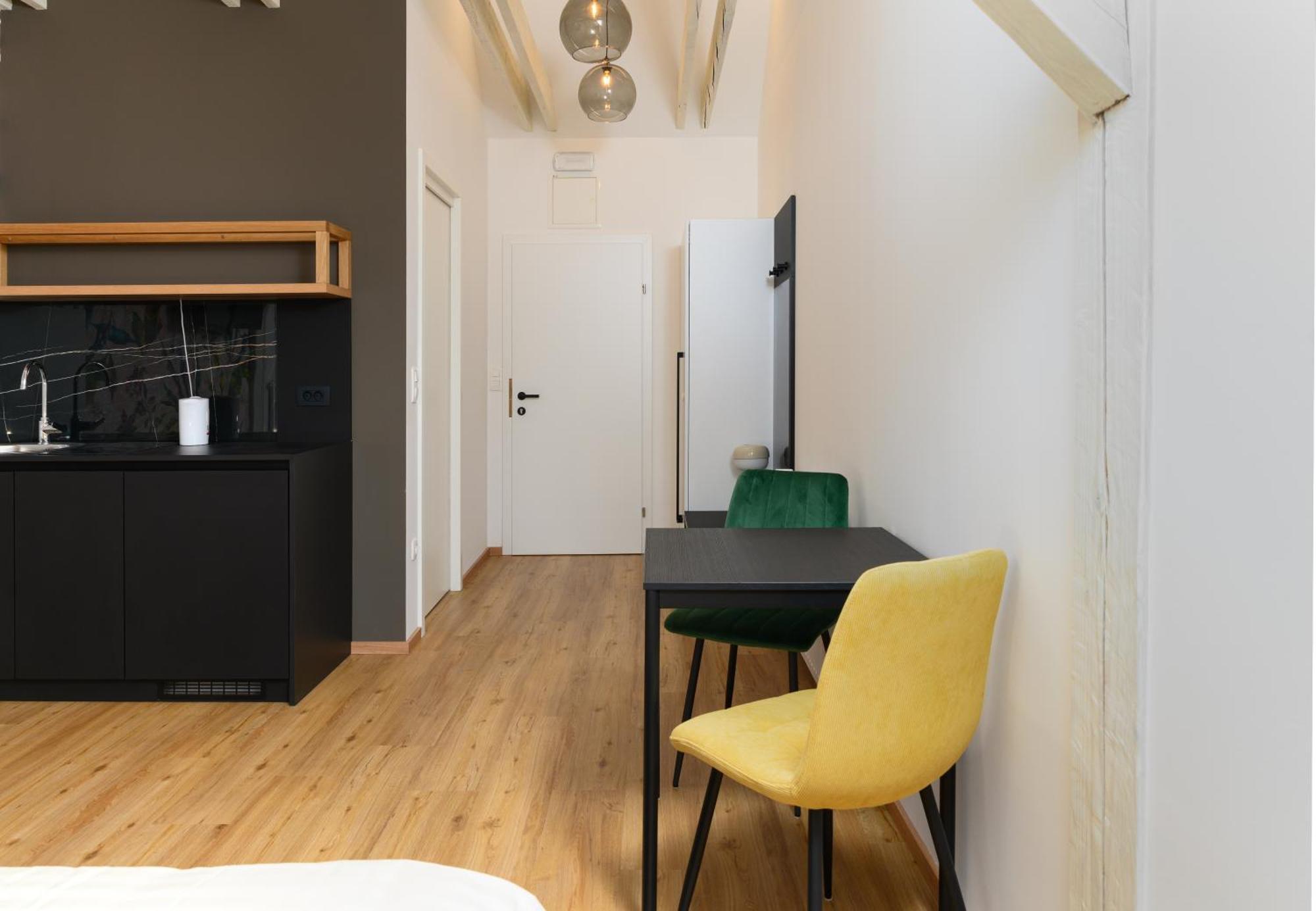 Lilija Apartments Trzin Экстерьер фото
